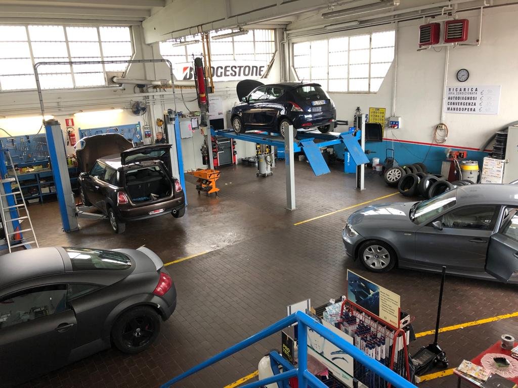 Interno officina